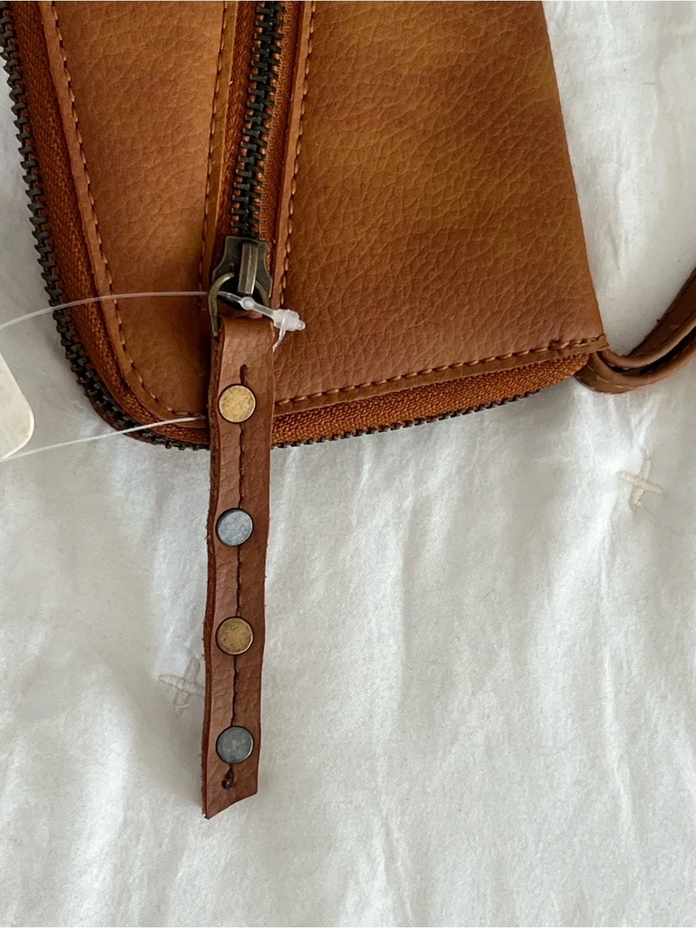 Free People ✨NWT✨Vegan Leather Zip Wristlet Wallet